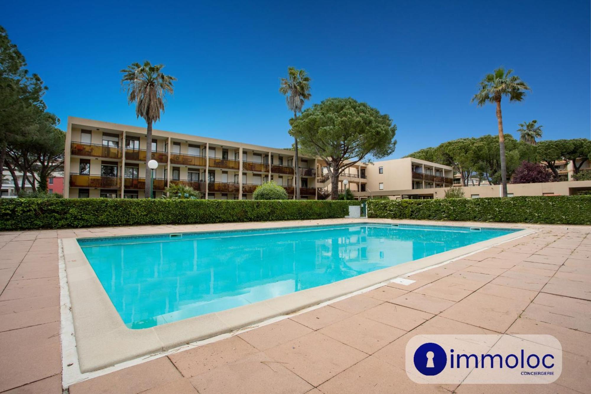 Appartement Air-conditioned In With Swimming Pool